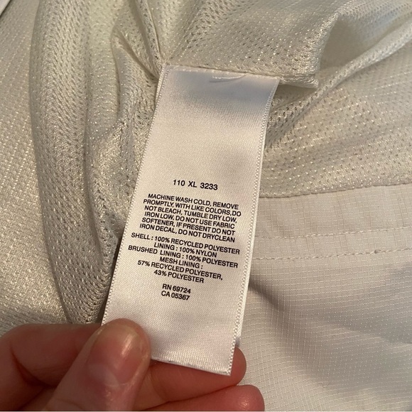 Columbia women’s  white‎ zip up hooded jacket in size x-small - Picture 11 of 13